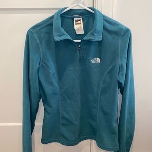 Women’s north face pullover